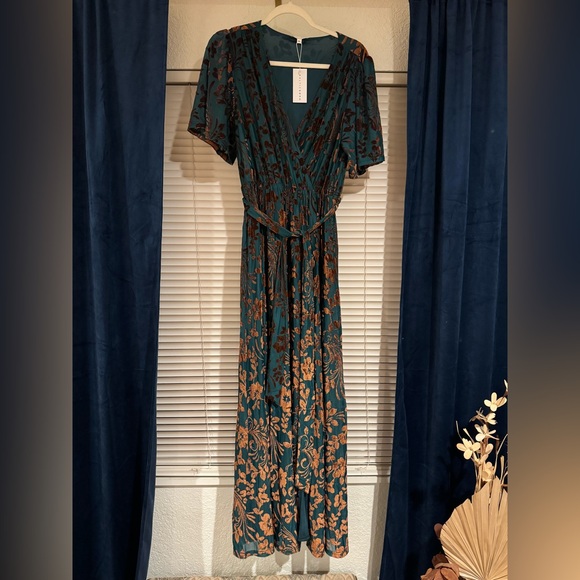 NWT Baltic Born Uma Velvet Maxi Dress Size XL - Picture 6 of 6